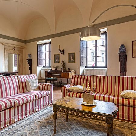 Palazzo Costanti - A 8 Minuti Dalle Terme Apartment San Quirico dʼOrcia Exterior foto