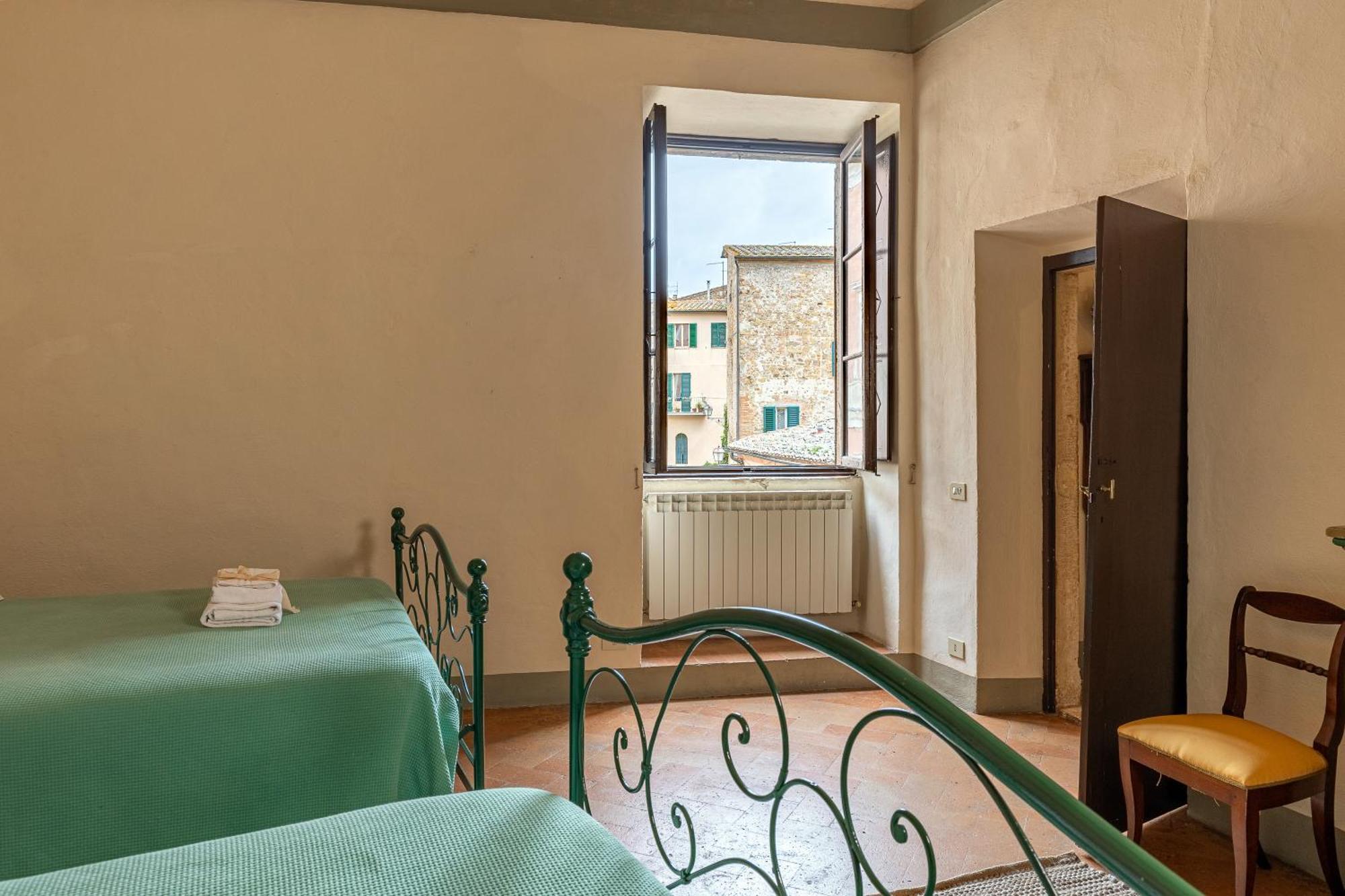 Palazzo Costanti - A 8 Minuti Dalle Terme Apartment San Quirico dʼOrcia Exterior foto