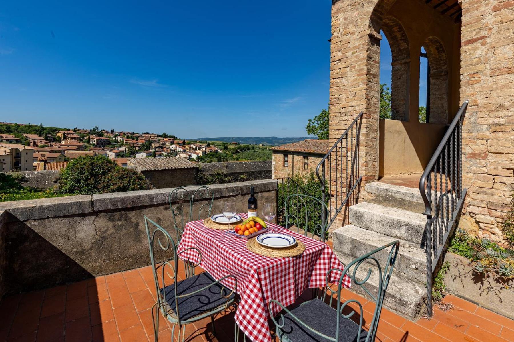 Palazzo Costanti - A 8 Minuti Dalle Terme Apartment San Quirico dʼOrcia Exterior foto